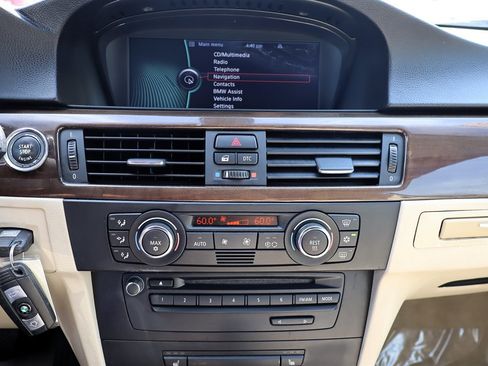 Used 2009 BMW 335i Convertible RWD image 31