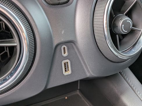 Used 2019 Chevrolet Blazer LT FWD image 30