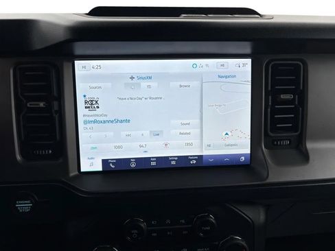 Used 2022 Ford Bronco Outer Banks image 15