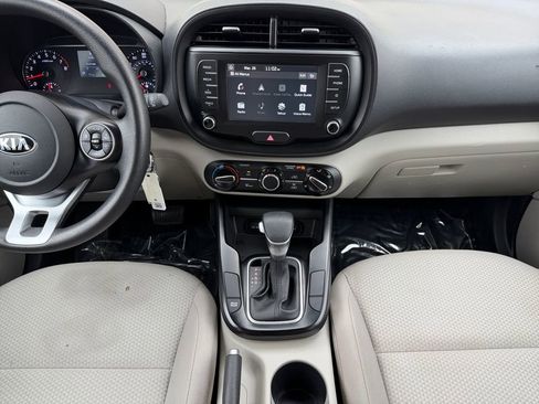 Used 2020 Kia Soul LX FWD image 26