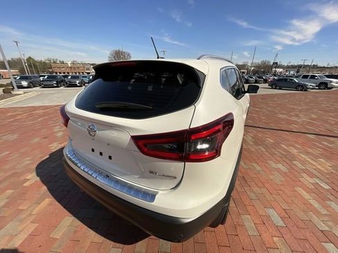 Used 2022 Nissan Rogue Sport SL image 31