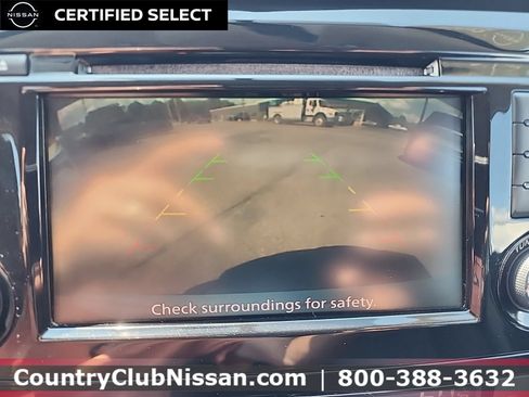 Used 2018 Nissan Rogue SV AWD/4WD image 17