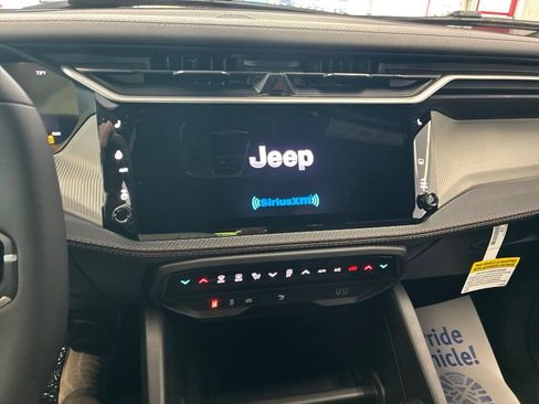 New 2026 Jeep Cherokee Limited AWD/4WD image 27