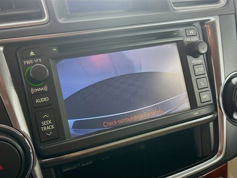 Used 2013 Toyota Highlander Limited image 22