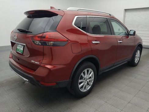 Used 2018 Nissan Rogue SV w/ Premium Package image 9