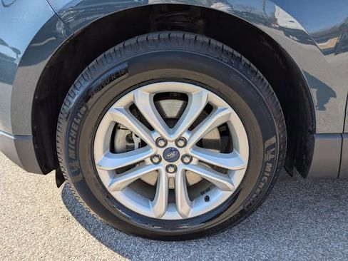 Used 2019 Ford Edge SEL w/ Equipment Group 201A image 17