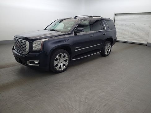 Used 2017 GMC Yukon Denali AWD/4WD image 2