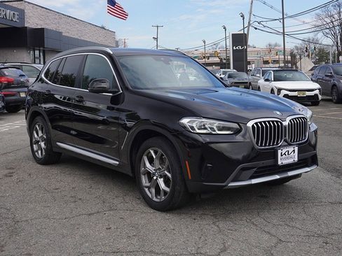 Used 2024 BMW X3 xDrive30i image 2