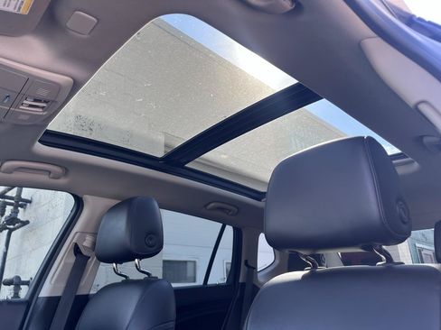 Used 2019 Buick Envision Essence FWD image 35