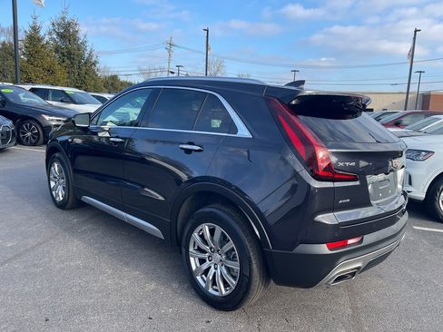 Used 2023 Cadillac XT4 Premium Luxury w/ Cold Weather Package image 10