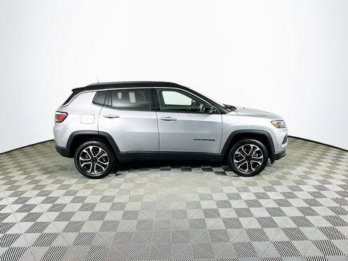 Certified 2024 Jeep Compass Limited image 13