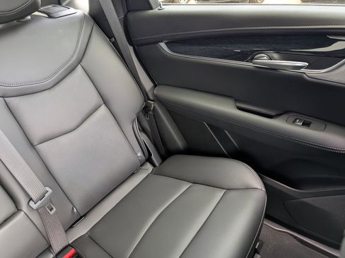New 2025 Cadillac XT5 Premium Luxury w/ LPO, Floor Liner Package AWD/4WD image 16