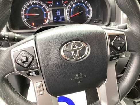 Used 2018 Toyota 4Runner SR5 Premium AWD/4WD image 12