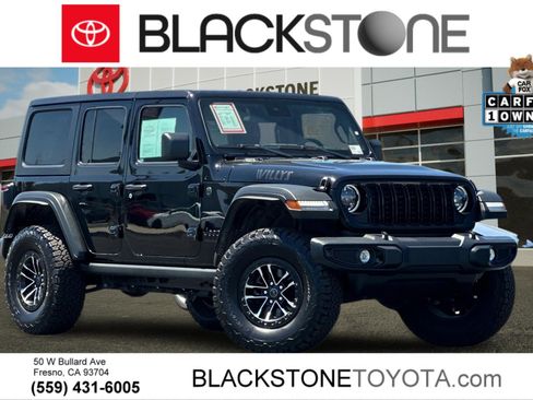 Used 2025 Jeep Wrangler Unlimited Sport AWD/4WD image 1