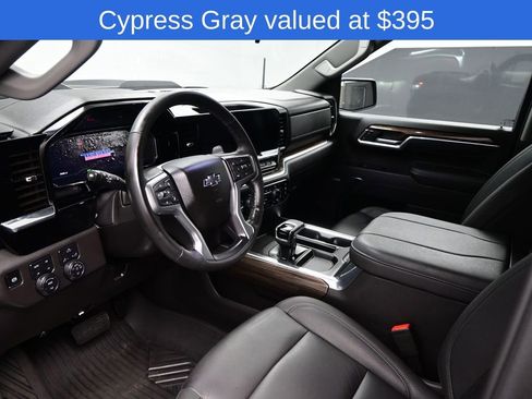 Used 2025 Chevrolet Silverado 1500 LT Trail Boss w/ Convenience Package II image 8