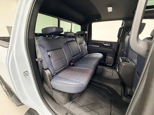 Certified 2026 Chevrolet Silverado 3500 High Country w/ High Country Premium Package AWD/4WD image 24