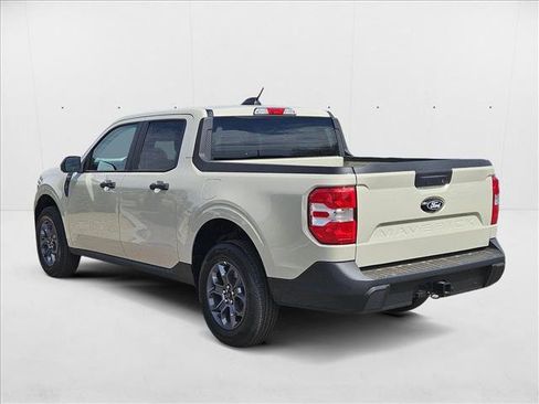 New 2025 Ford Maverick XLT image 9