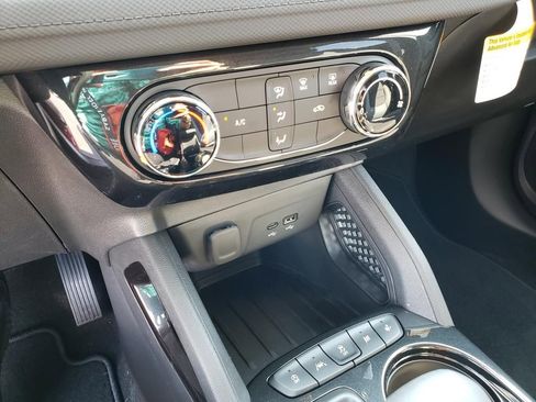 New 2026 Chevrolet TrailBlazer LT FWD image 15