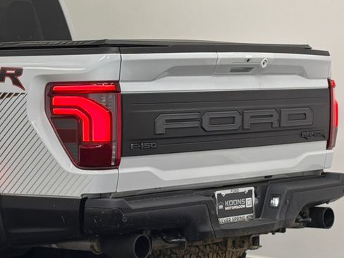 Used 2025 Ford F150 Raptor AWD/4WD image 8