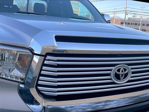 Used 2016 Toyota Tundra Limited w/ Limited Premium Package image 30
