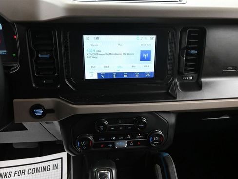 Used 2023 Ford Bronco Wildtrak AWD/4WD image 8