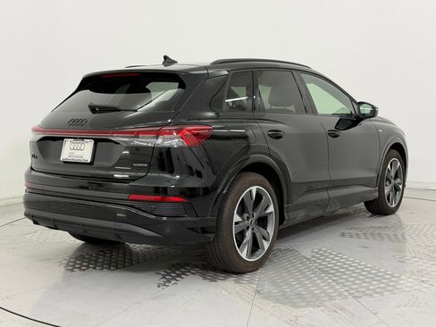 Used 2024 Audi Q4 e-tron Prestige w/ Black Optic Package image 9