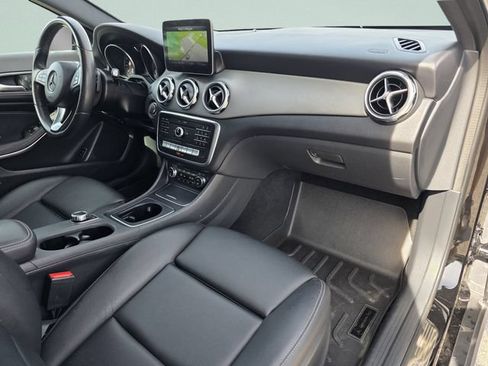 Used 2020 Mercedes-Benz GLA 250 image 15