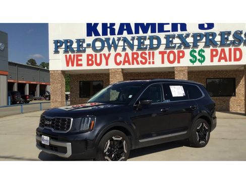 Used 2025 Kia Telluride S image 2