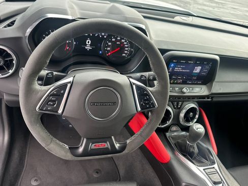 Used 2023 Chevrolet Camaro SS RWD image 15