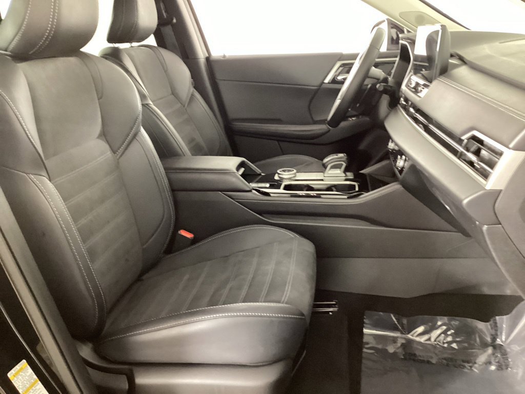 Used 2025 Mitsubishi Outlander SE AWD/4WD image 24