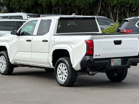 Used 2025 Toyota Tacoma SR AWD/4WD image 6