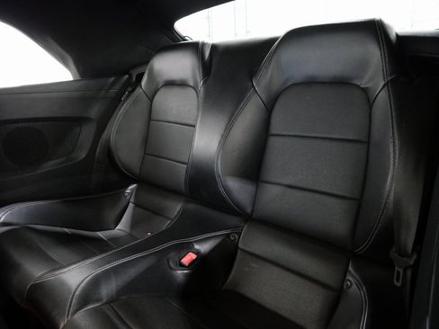 Used 2019 Ford Mustang Premium image 24