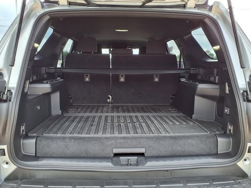 Certified 2025 Toyota 4Runner TRD Off-Road AWD/4WD image 8