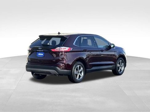 Used 2024 Ford Edge SEL w/ Convenience Package image 5