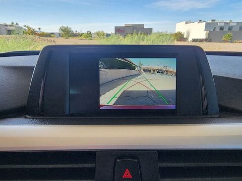 Used 2018 BMW 320i Sedan w/ Convenience Package image 37