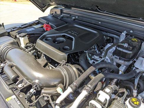 Certified 2025 Jeep Wrangler Unlimited Rubicon 4xe w/ Convenience Group image 60