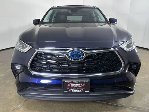 Used 2023 Toyota Highlander Limited AWD/4WD image 6