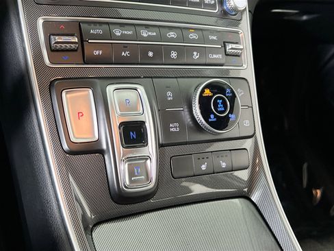 Used 2023 Hyundai Santa Fe SEL image 17