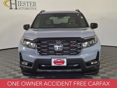 Used 2024 Honda Passport TrailSport image 3