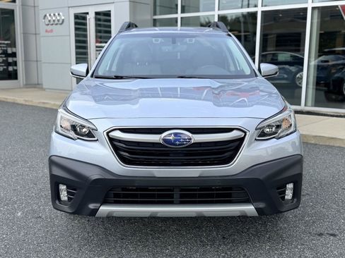 Used 2022 Subaru Outback Limited AWD/4WD image 9