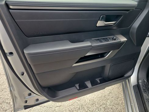 New 2026 Toyota Tundra SR5 w/ SR5 Convenience Package RWD image 19