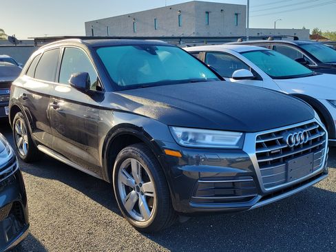 Used 2018 Audi Q5 2.0T Premium Plus w/ Premium Plus Package image 3