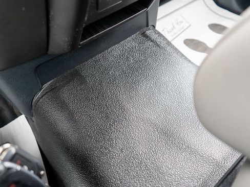 Used 2022 Ford F250 XL w/ Power Equipment Group image 25