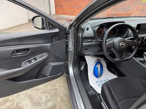 Used 2024 Nissan Sentra S image 9