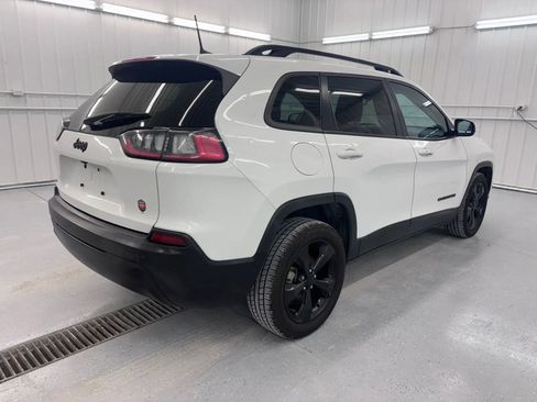Used 2021 Jeep Cherokee Latitude Plus FWD image 4