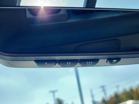 Used 2022 Subaru Forester Limited w/ Popular Package #3 image 27