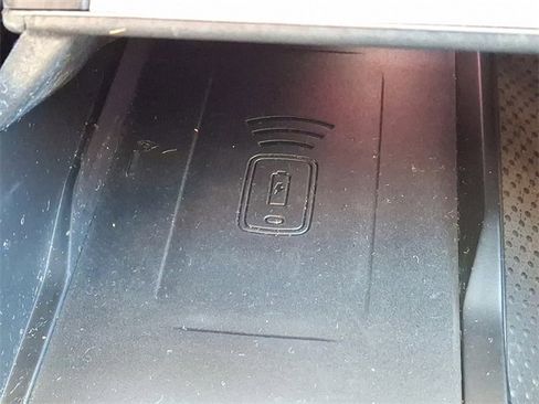 Used 2024 BMW X7 xDrive40i w/ Premium Package image 25