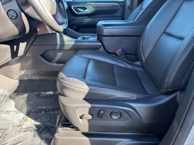 Certified 2024 Chevrolet Tahoe High Country AWD/4WD image 5