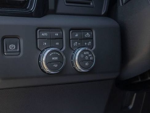 Used 2026 GMC Sierra 2500 AT4 AWD/4WD image 24