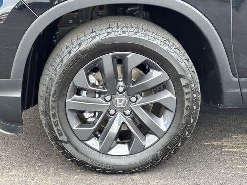 Certified 2023 Honda Ridgeline Sport image 27
